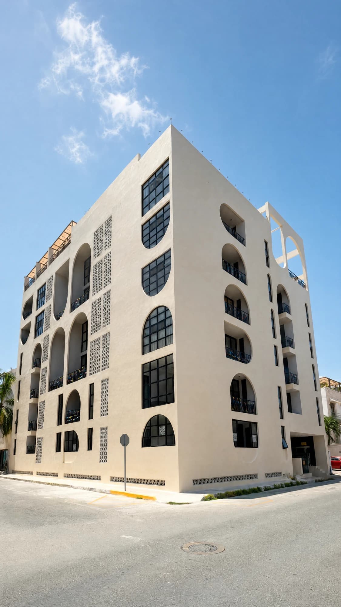 Fotografía de la fachada terminada de Marbella sobre la Avenida 25 Norte